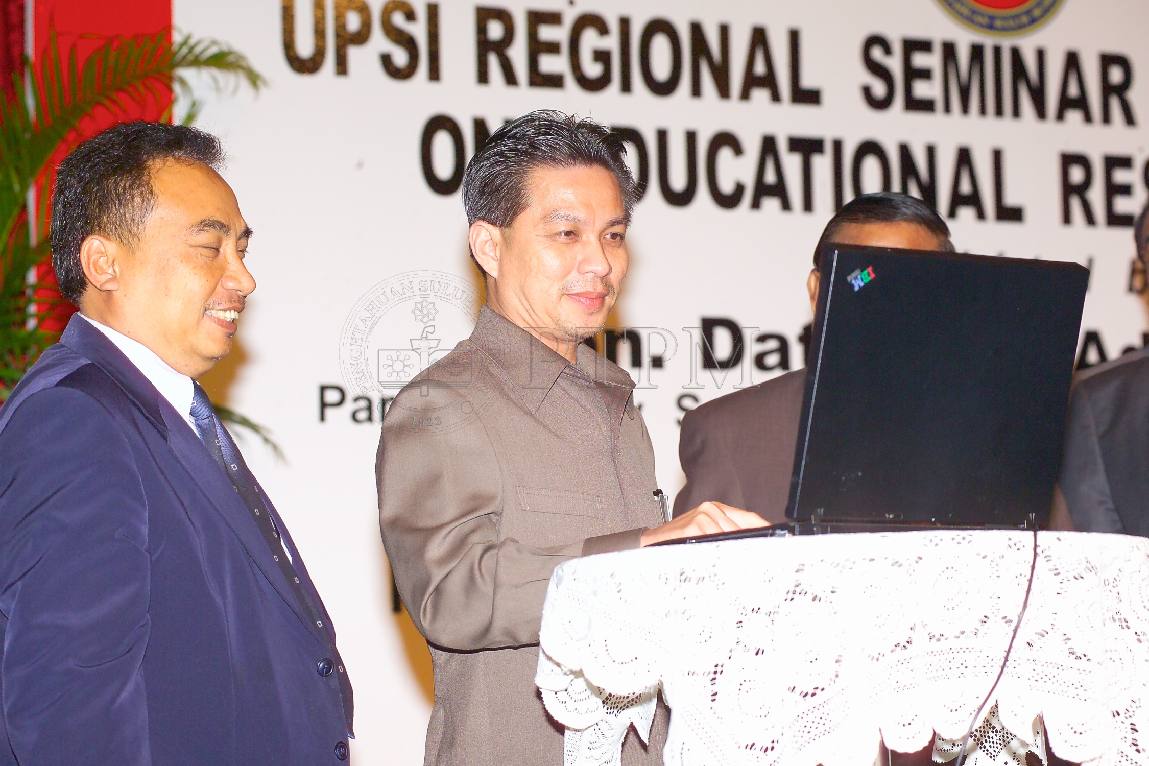 PTPM 06 23 eduresearch D9X40560